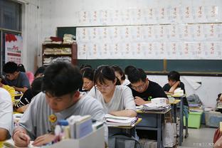 布克：今天有我的50个家人来看球了 我不想表现得平平无奇